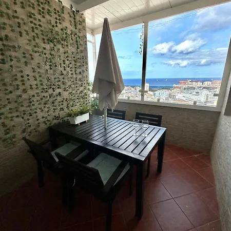 Atico Con Vistas Al Mar Cerca Del Casco Historico Apartment Las Palmas de Gran Canaria